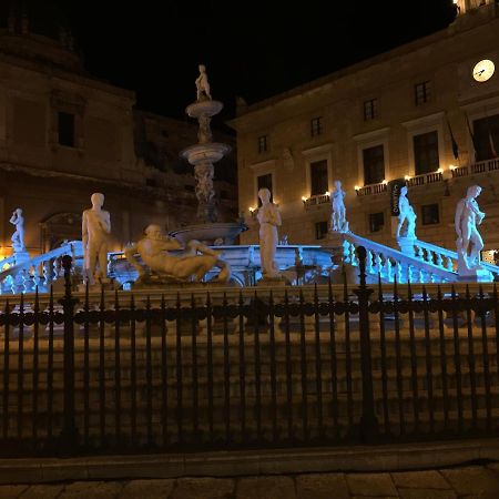 Appartamento Hello Cathedral House Palermo Esterno foto