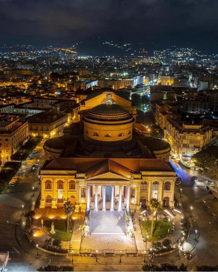 Appartamento Hello Cathedral House Palermo Esterno foto