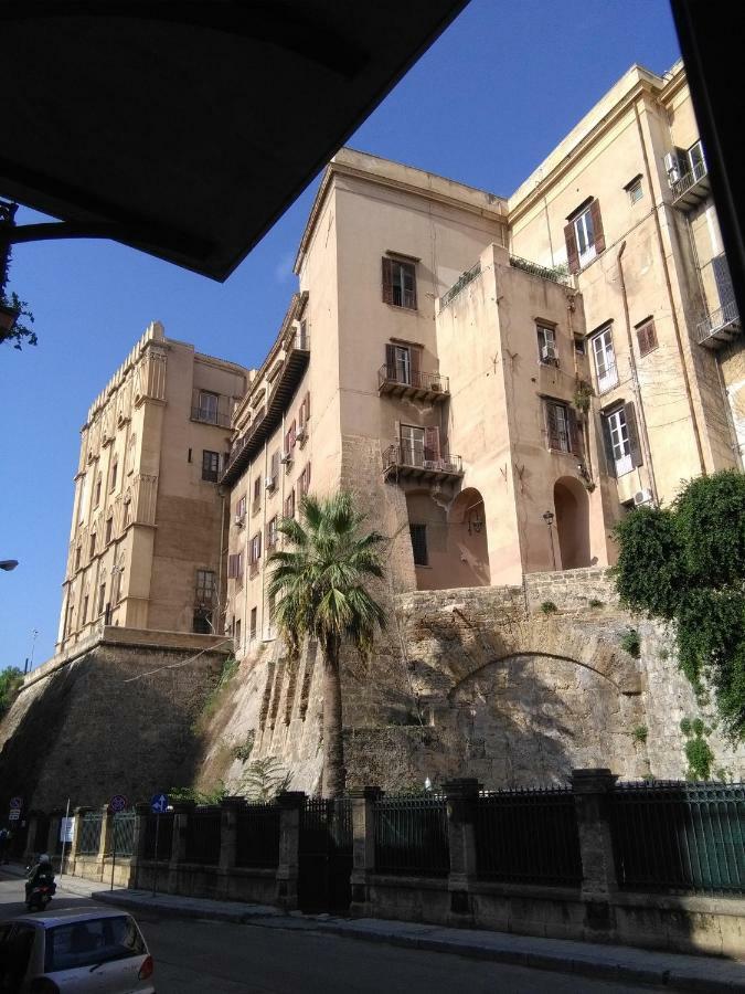 Appartamento Hello Cathedral House Palermo Esterno foto